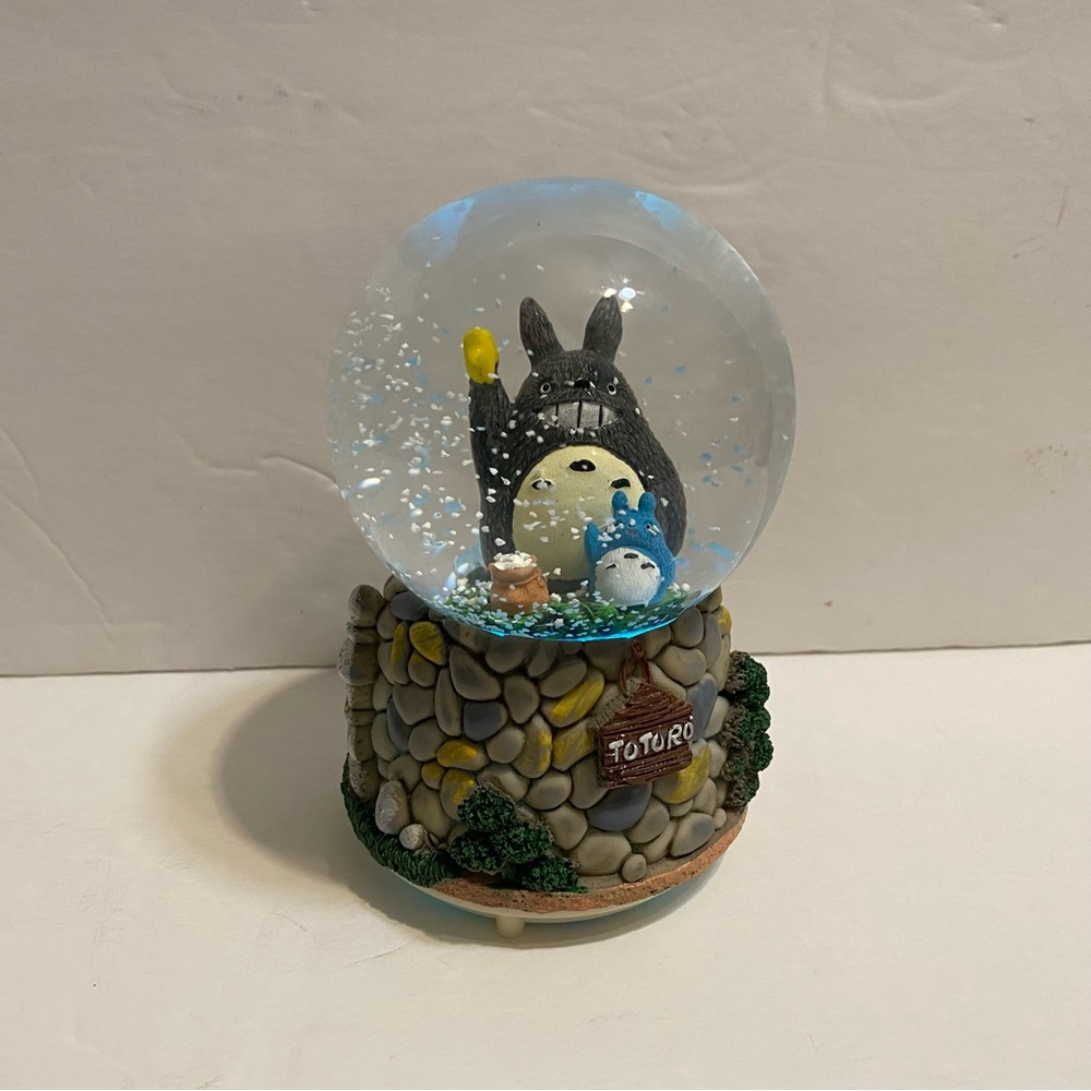 My Neighbor Totoro Snow Globe Music Statue 5”